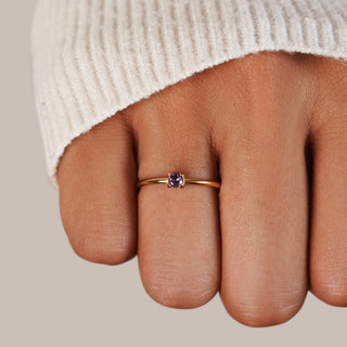 February Birthstone 18K Gold Ring